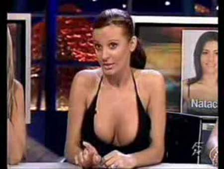 El Escote de Sonia Monrroy